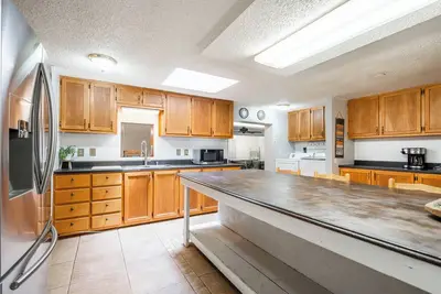 Image de Sleeps 10 | Karaoke Bar+Poker Table | Game Lounge