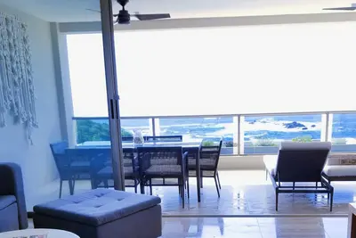 Image de Awesome ocean views! Spacious, modern luxury condo. beach, pools, gym, restaurant
