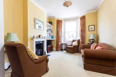 Image de Large Spacious Family Home (sleeps 5), Parsons Green, London