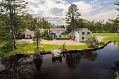Image de Secluded And Private Mountain Retreat on 70 acres 9Br/8Ba Hot Tub, Ponds, River