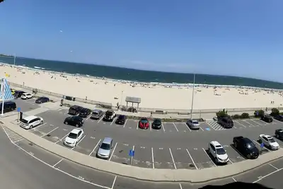 Ocean Front Pent House Beautiful Beach View Full Furnished Family Vacation Condo