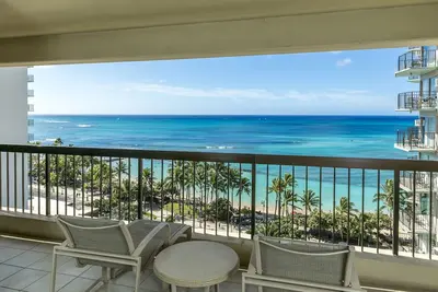 Image de 2bov-2 Aston Waikiki Beach Tower: 2 Br with Ocean Views and Full Kitchen