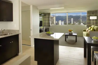 Image de Aqua Skyline at Island Colony 1bst4: City View One Bedroom Suite with Kitchen