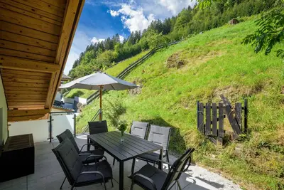 Image de 2 appartements avec balcon et terrasse