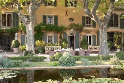 Bastide de la Félicité, somptueuse bastide avec magnifique jardin, 2 piscines, au cœur de la Provenc