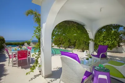 Image de Luxury 3 Bedroom Villa on the Beach, Ayia Napa Villa 1369