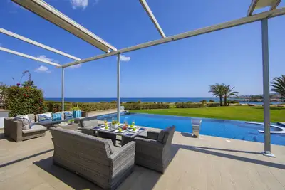You and Your Family will love this Seafront Villa, Protaras Villa 1540