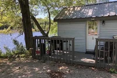 Image de Kayaks * Canoe * Paddle Boards * Wifi * Satellite Tv