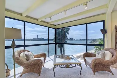 Image de Condo sur la plage - Piscine & Spa- Awesome View - beaucoup d'extras!