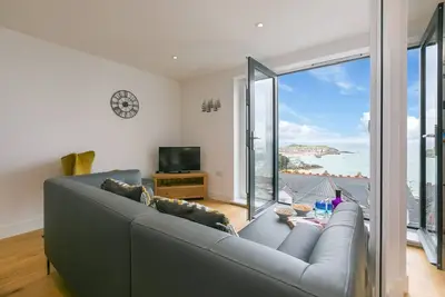 Image de Wave Watching, Stunning Sea Views - Sleeps 6 - On-Site Parking for One Car