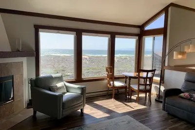 Image de Blue Diamond@Monterey Dunes Oceanfront 3bed/3bath-sleeps 7 \nMonterey/Santa Cruz