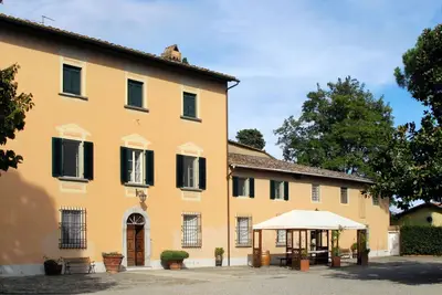 Image de Belle maison de vacances privée avec piscine privée, Wifi, Tv, patio, animaux admis et parking
