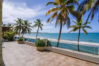 Image de Luxury 2bd Beachfront Condo in Central Cabarete, Guest-friendly!