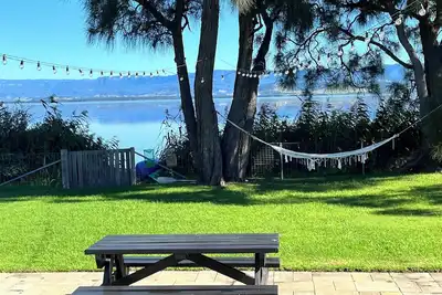 Image de Cudgeree Bay Lake House - Right on Lake Illawarra's edge