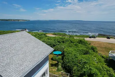 Image de Ocean House: Stunning Oceanfront Views, Spectacular Sunrises Peaks Island, Maine