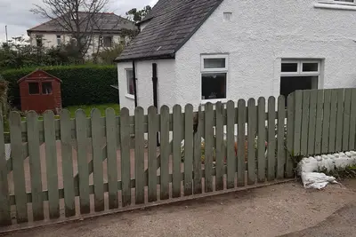 Image de 2 bedroom cottage in the centre of Brodick.