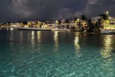 Image de Beautiful spacious home 2 blocks from the ocean in the heart of downtown Cozumel