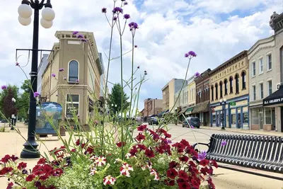 Image de Private Apartment in Historical Downtown Hillsdale