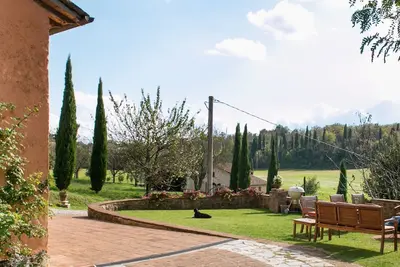Image de Tuscan Villa: Pool, Hot Tub, A/C, Wi-Fi, Siena