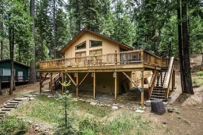 Image de The Lazy Lodge Cabin in Cold Springs *WiFi and At&T cell service working”