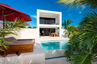 Image de One bedroom Romantic Villa, just a short walk to Grace Bay Beach & Turtle Cove