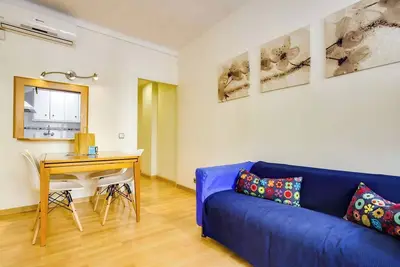 Image de Great 2bed next to Arc de Triomf