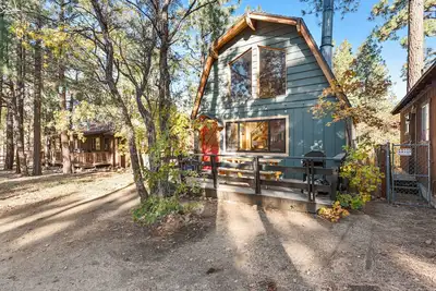 Image de The Sugar Loft - Fireplace, Fenced Yard, Deck, Barbecue