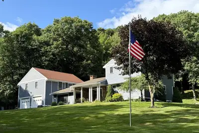 Image de A Newer Modern Countryside Family Retreat - 1 Mile from Cooperstown Dreams Park