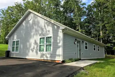 Image de House at Smith Mountain Lake Airport