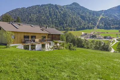 Image de Appartement avec balcon, en face de la remontée