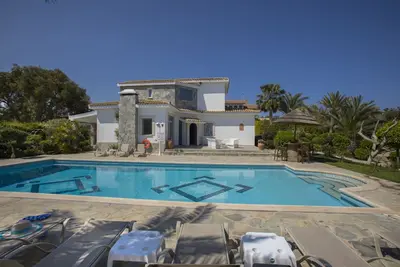 How to Rent Your Own Villa in Protaras with Fantastic Private Pool, Protaras Villa 1534