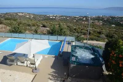 Image de At Last You can Rent the Perfect Luxury Villa with Sea Views, Paphos Villa 1416