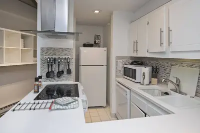 Image de Executive unit with loft sleeps 10, Fully equipped including washer & dryer.