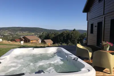 Image de Chalet Idyll, proche pistes de ski et la ville, spa, toutes charges comprises