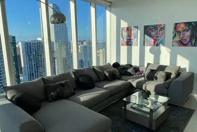 Image de Luxury Condo on High Floor with breathtaking views