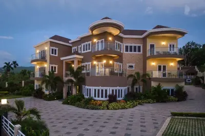 Image de The Sun Seeker Villa Ja. 5 Bedrooms in Montego Bay. Fully staffed.