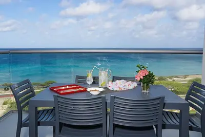 Image de Pure getaway condo with the view to the Caribbean