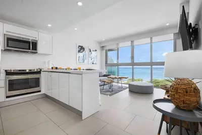 Image de Peace and Light, Ocean View Condo on the 5th floor