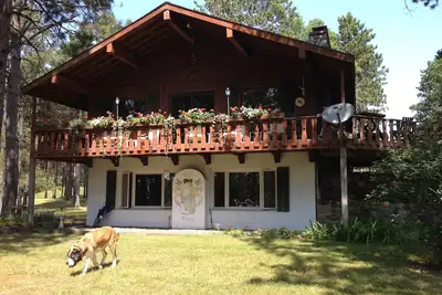 Image de Swiss Chalet/waterfront