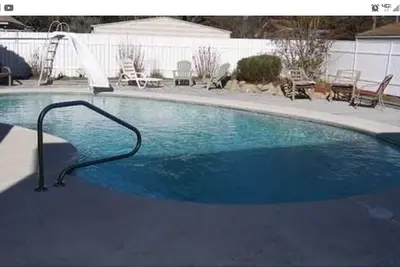 Image de Home Away from Home and Cozy with Salt Water Pool  and Hot Tub