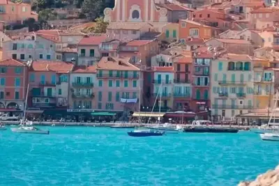 Image de Elegant Riviera Retreat | Steps to Beach & Dining