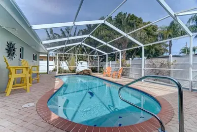 Image de Coastal Pool Home 5 min From Indian Rocks Beach and Belleair Beach Sleeps 6