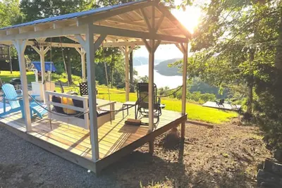 Tinyhouse LakeView Cottage with a Million Dollar View! ! Atv trail to lake!