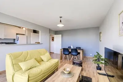 Image de Chic apart with parking and balcony