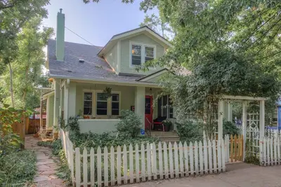 Image de Downtown Delight off Pearl street