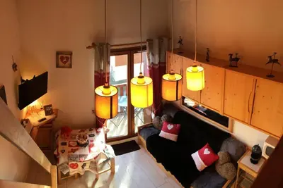 Image de 10m des commerces, 2ème étage, balcon, télévision, casier à ski, 24m², La Toussuire