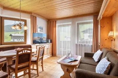 Image de App. 2 \"Kaiserblick\", 2 bedrooms / 1 living room / bedroom - Landhaus Horngacher