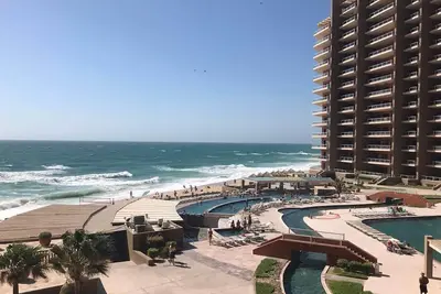 Image de 2-Bedroom-King Beds/2 Bath Condo & bonus room w bed-Largest 2-bedroom