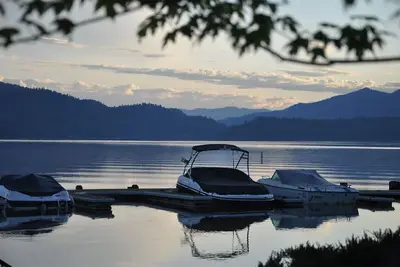Image de Beach Front Property on Payette Lake, McCall, Idaho