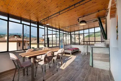 Image de Casa Aldina-historic centre, glazed roof veranda